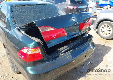 2000 Honda Accord 3.0 Lx z USA, uszkodzony, nr VIN 1HGCG164XYA016352